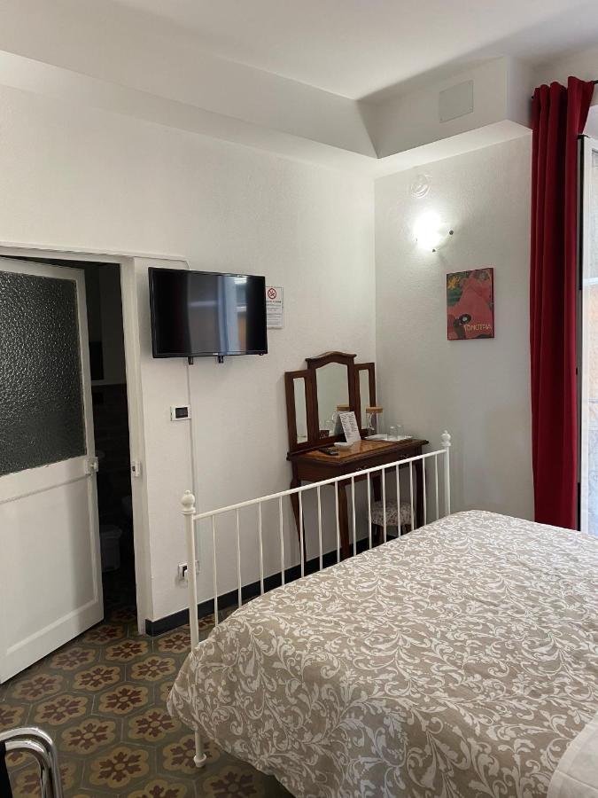 B&B Dormire Dai Grimaldi Janov Exteriér fotografie